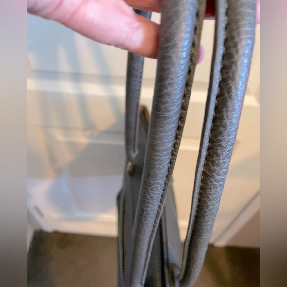 New grey insulated tote - Picture 2 of 10